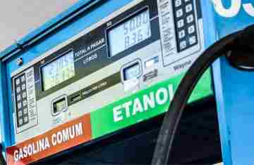  Petrobras reduz preço da gasolina em 4,9% a partir de terça-feira 